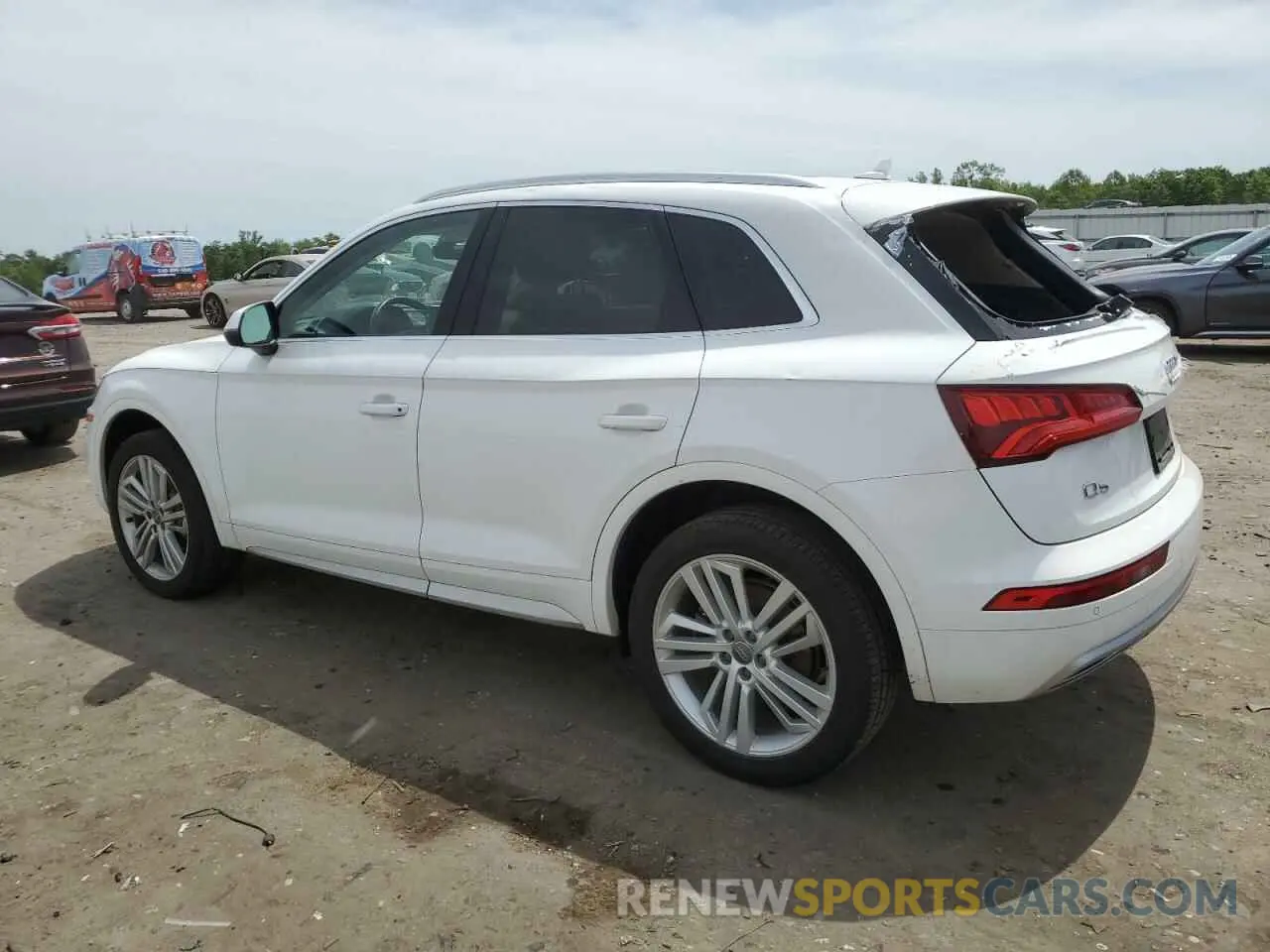 2 Photograph of a damaged car WA1BNAFY2L2079316 AUDI Q5 2020