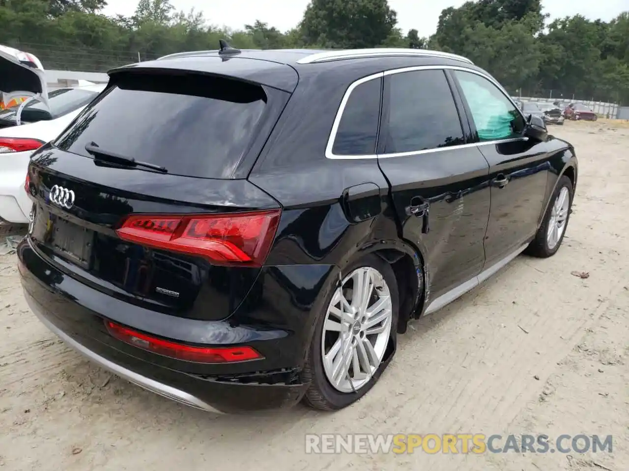 4 Photograph of a damaged car WA1BNAFY2L2104053 AUDI Q5 2020