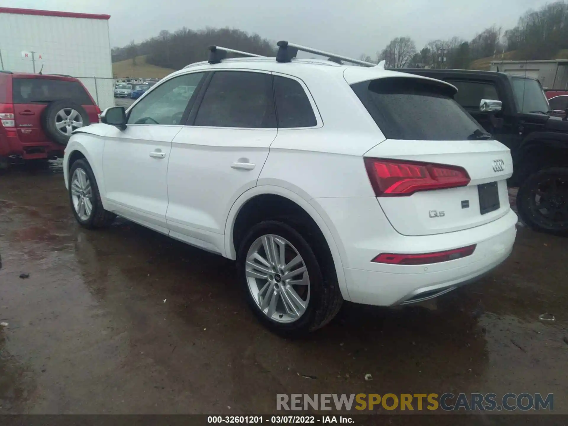 3 Photograph of a damaged car WA1BNAFY2L2119006 AUDI Q5 2020