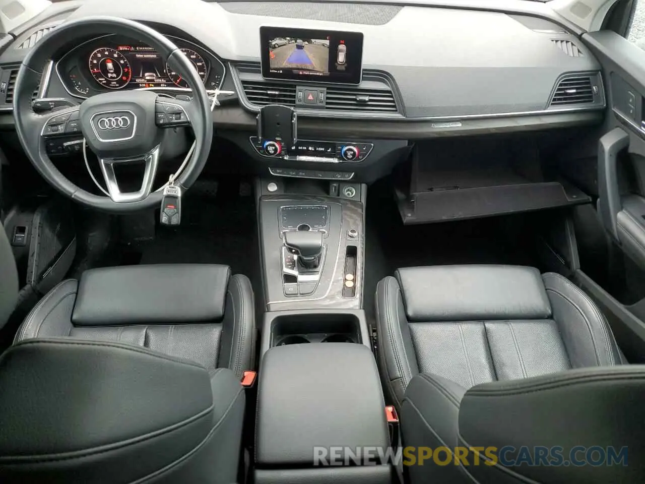 8 Photograph of a damaged car WA1BNAFY3L2002406 AUDI Q5 2020