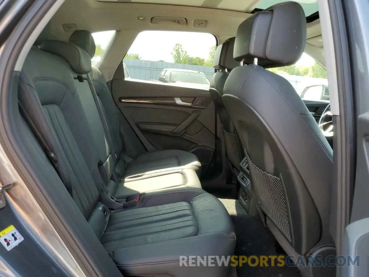 11 Photograph of a damaged car WA1BNAFY3L2019285 AUDI Q5 2020