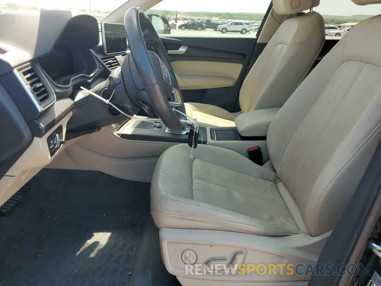 7 Photograph of a damaged car WA1BNAFY3L2055283 AUDI Q5 2020