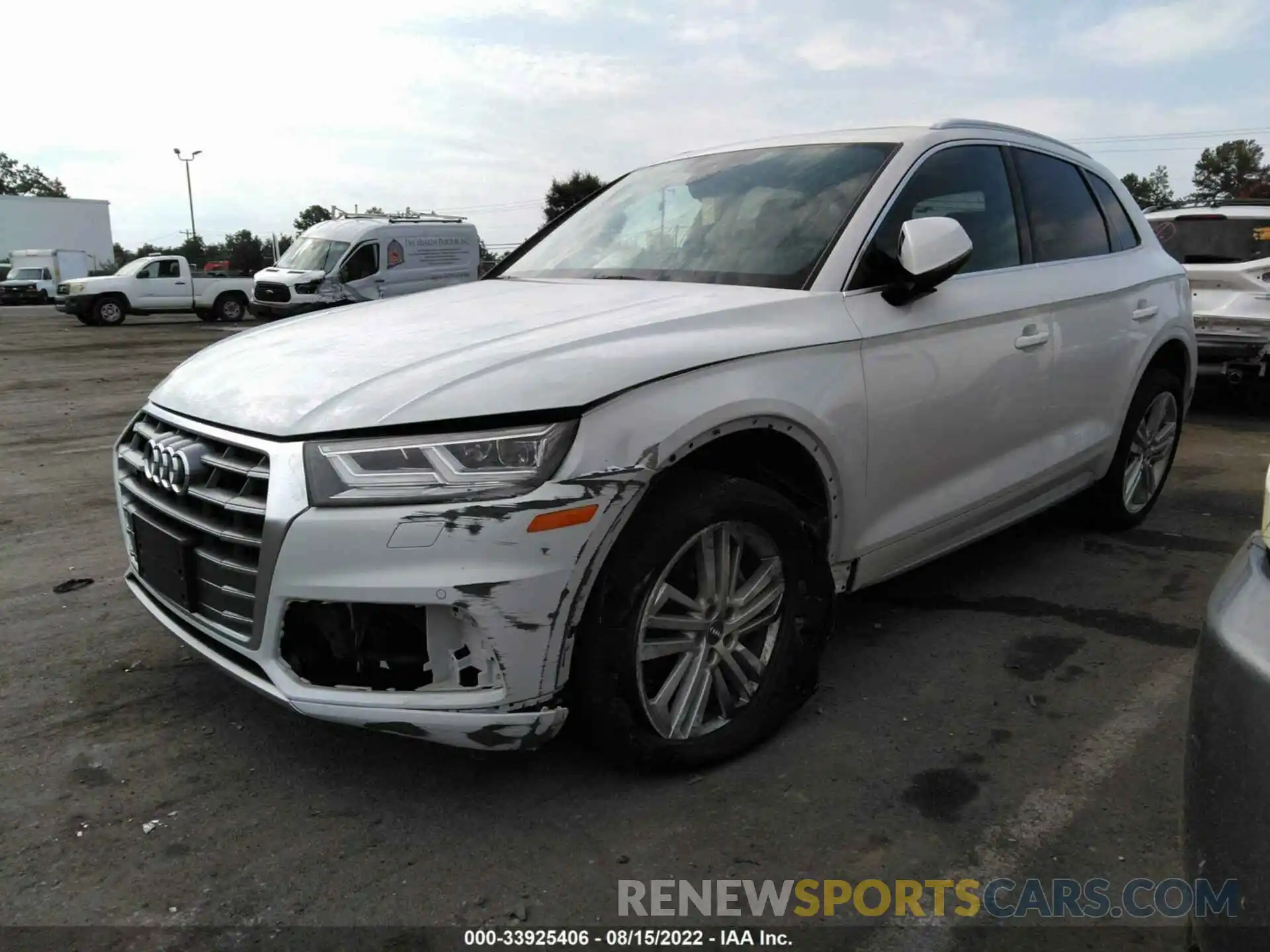 2 Photograph of a damaged car WA1BNAFY3L2071337 AUDI Q5 2020