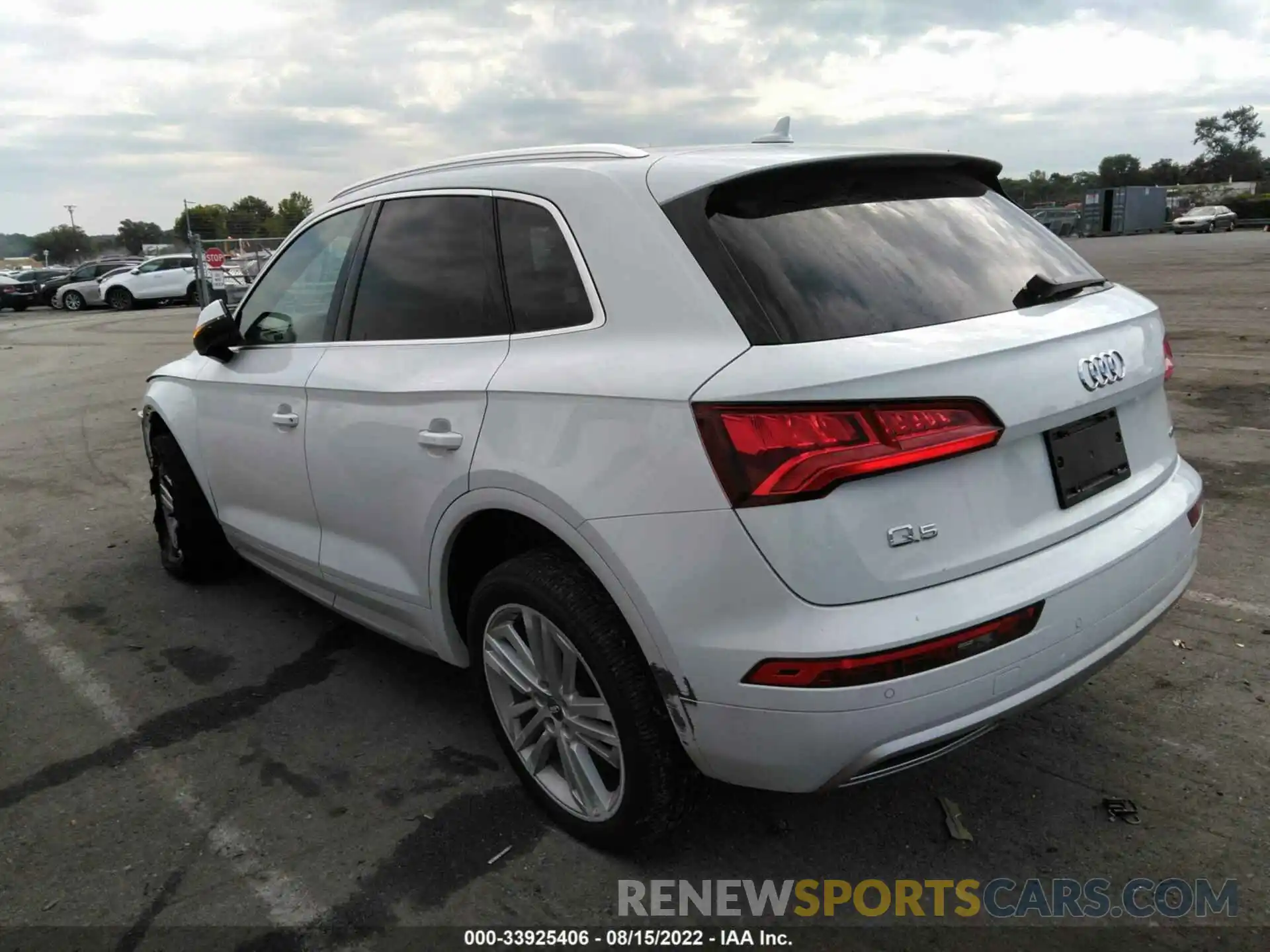 3 Photograph of a damaged car WA1BNAFY3L2071337 AUDI Q5 2020