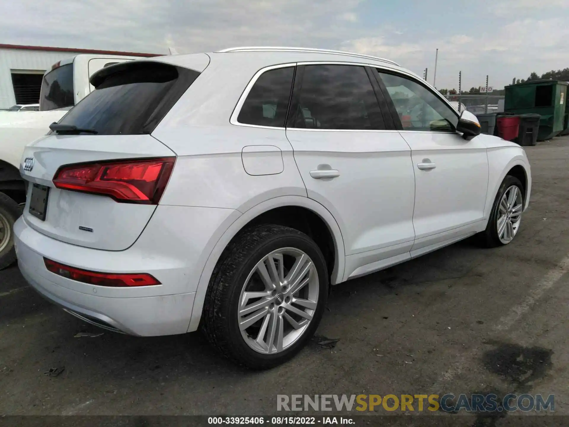 4 Photograph of a damaged car WA1BNAFY3L2071337 AUDI Q5 2020