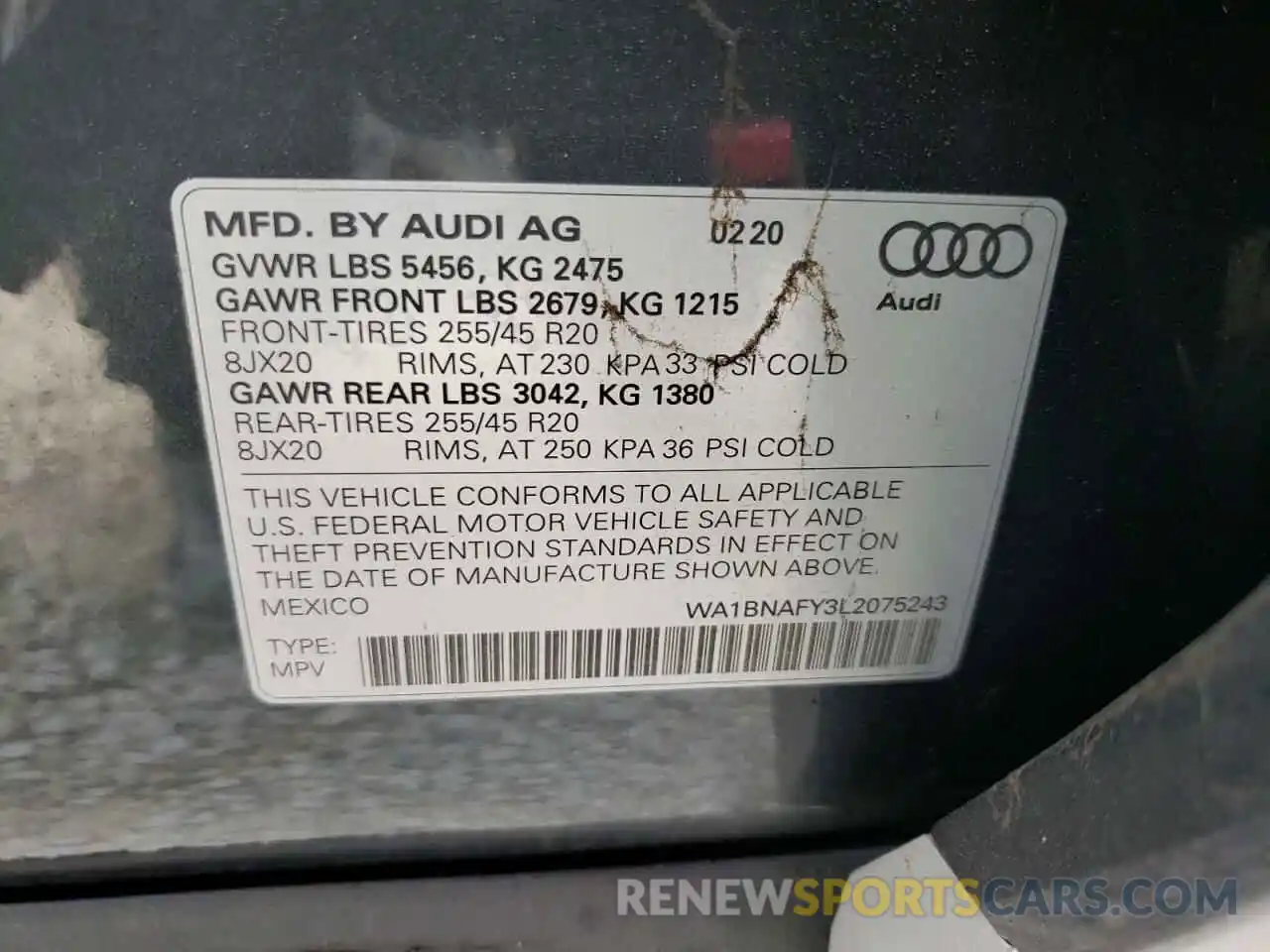 10 Photograph of a damaged car WA1BNAFY3L2075243 AUDI Q5 2020