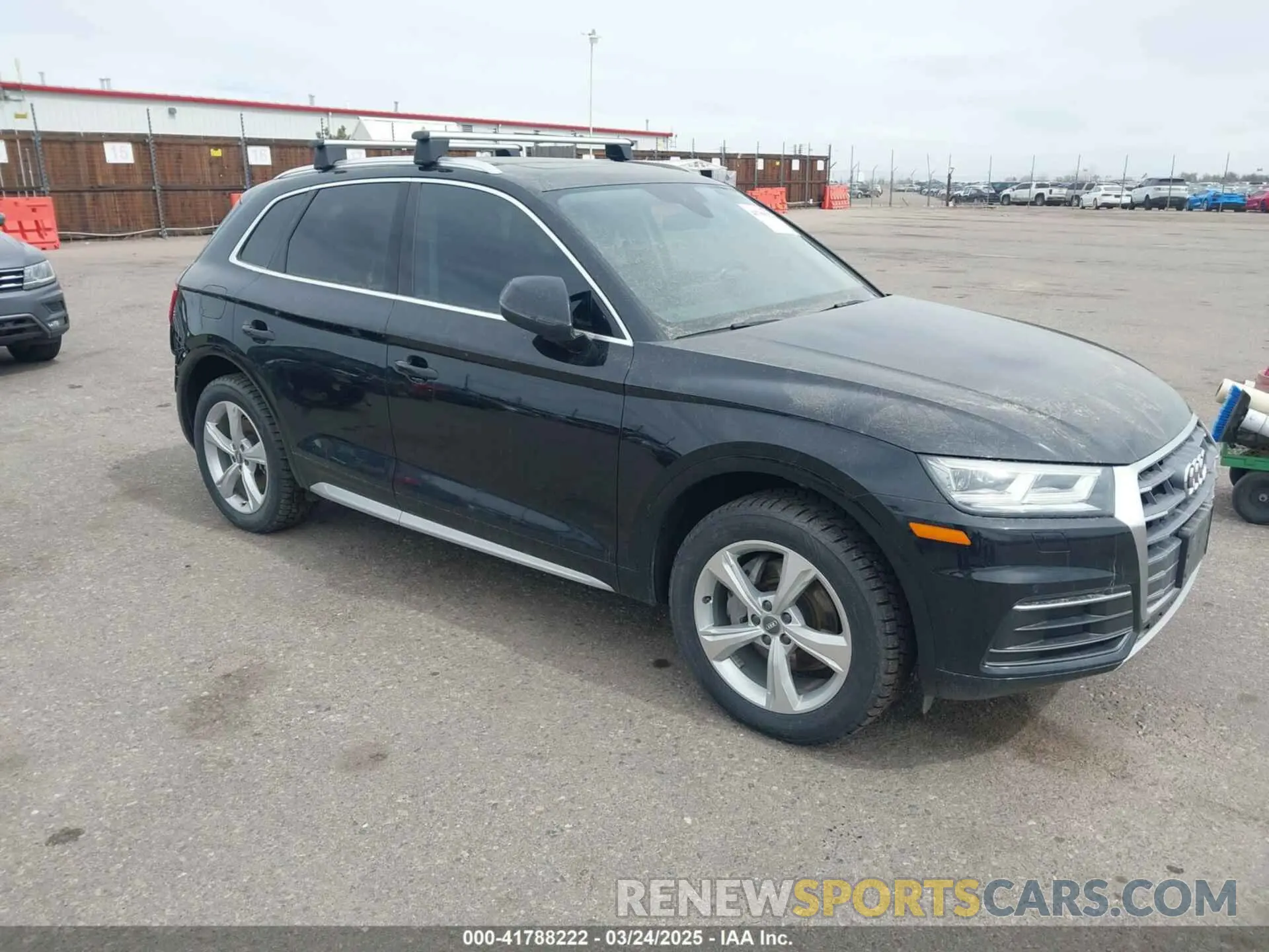 1 Photograph of a damaged car WA1BNAFY4L2006576 AUDI Q5 2020