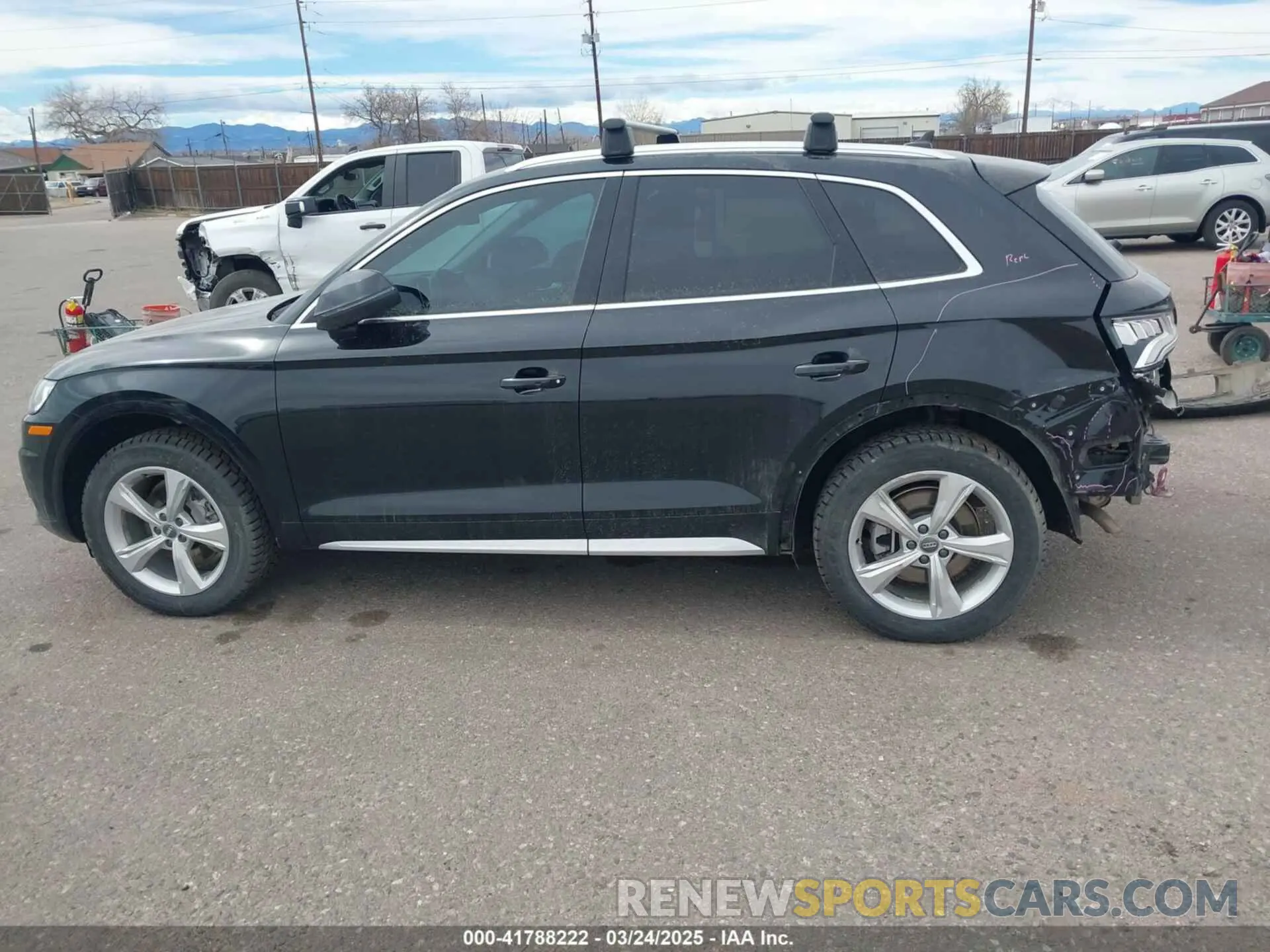 15 Photograph of a damaged car WA1BNAFY4L2006576 AUDI Q5 2020