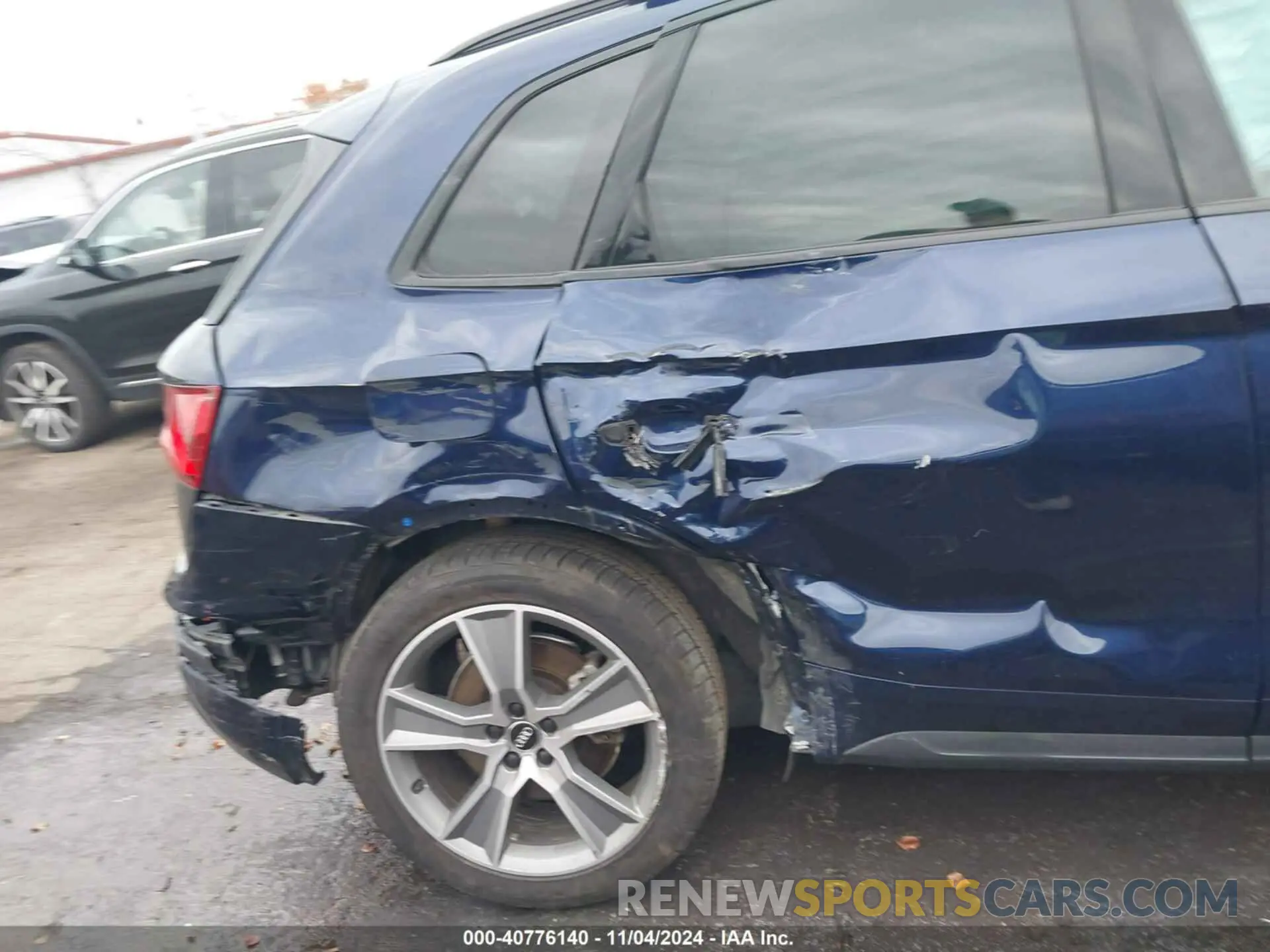 6 Photograph of a damaged car WA1BNAFY4L2008120 AUDI Q5 2020