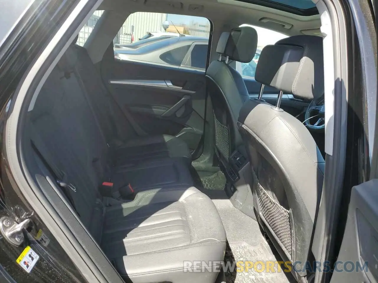 11 Photograph of a damaged car WA1BNAFY4L2014547 AUDI Q5 2020