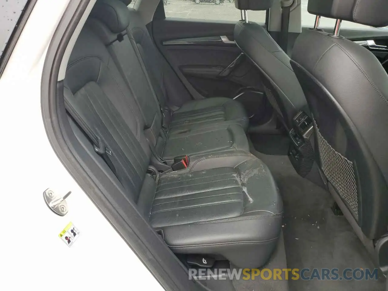 11 Photograph of a damaged car WA1BNAFY4L2058161 AUDI Q5 2020
