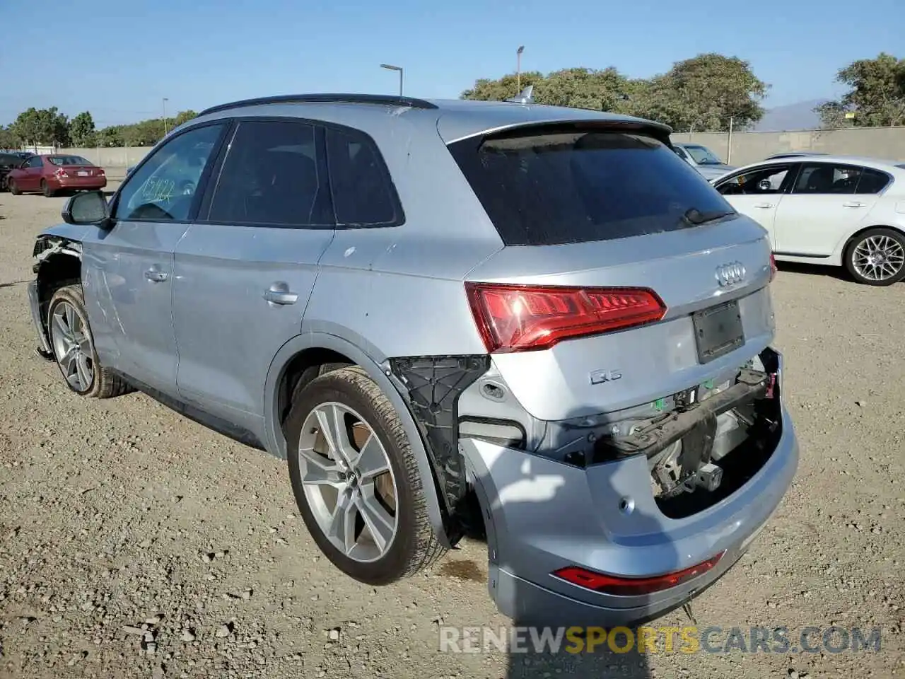 3 Photograph of a damaged car WA1BNAFY4L2065384 AUDI Q5 2020