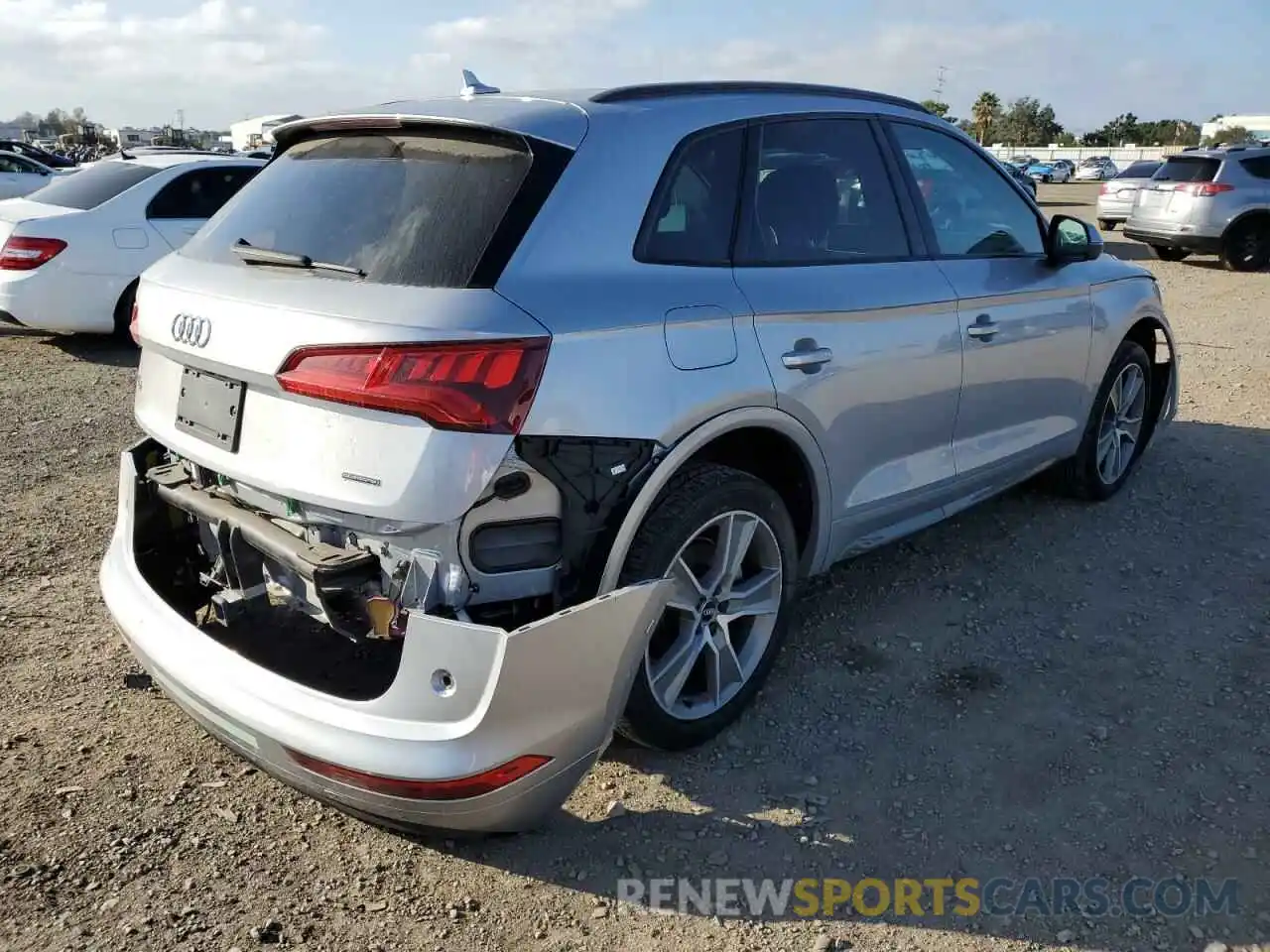 4 Photograph of a damaged car WA1BNAFY4L2065384 AUDI Q5 2020