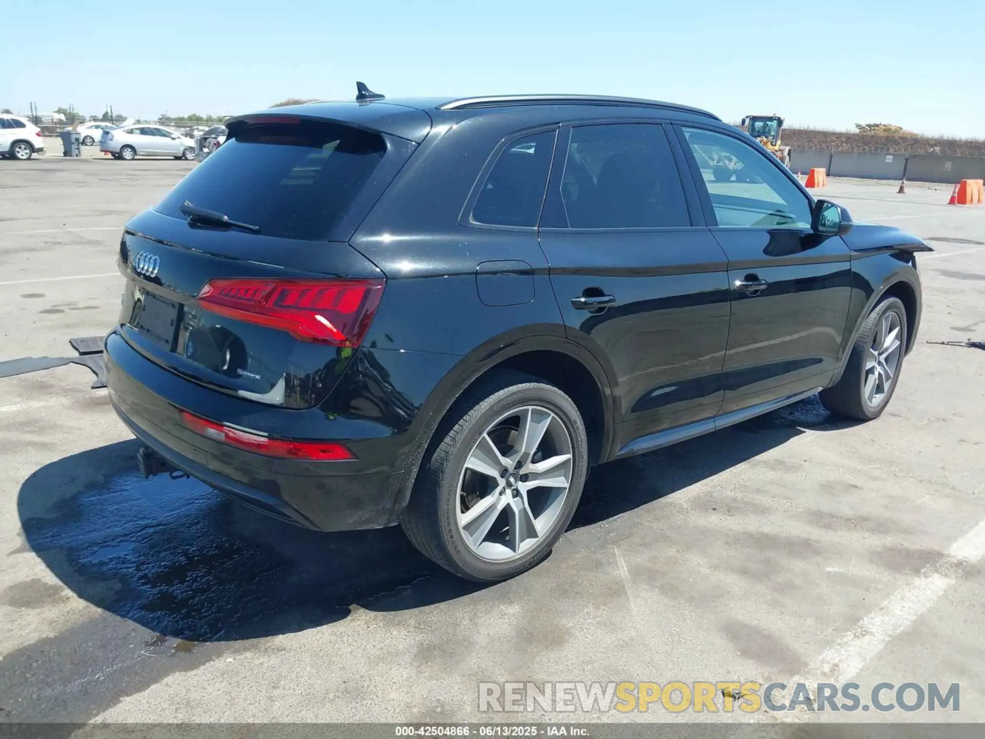 4 Photograph of a damaged car WA1BNAFY4L2093573 AUDI Q5 2020