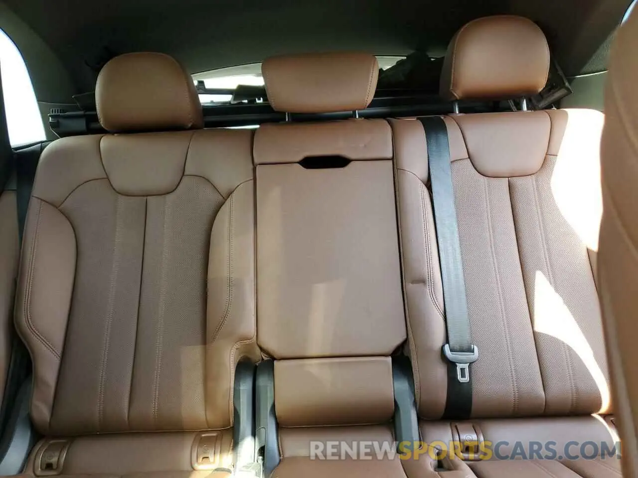 10 Photograph of a damaged car WA1BNAFY4L2107486 AUDI Q5 2020