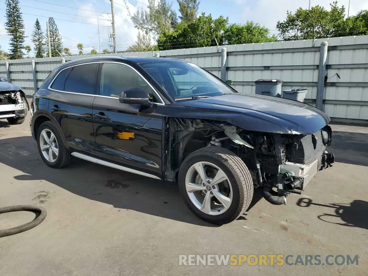 4 Photograph of a damaged car WA1BNAFY4L2107486 AUDI Q5 2020