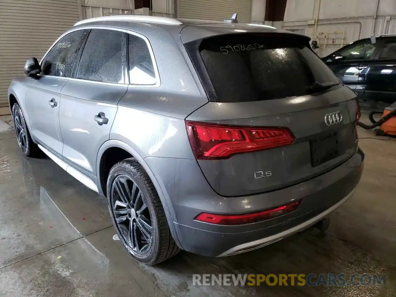 3 Photograph of a damaged car WA1BNAFY5L2001807 AUDI Q5 2020