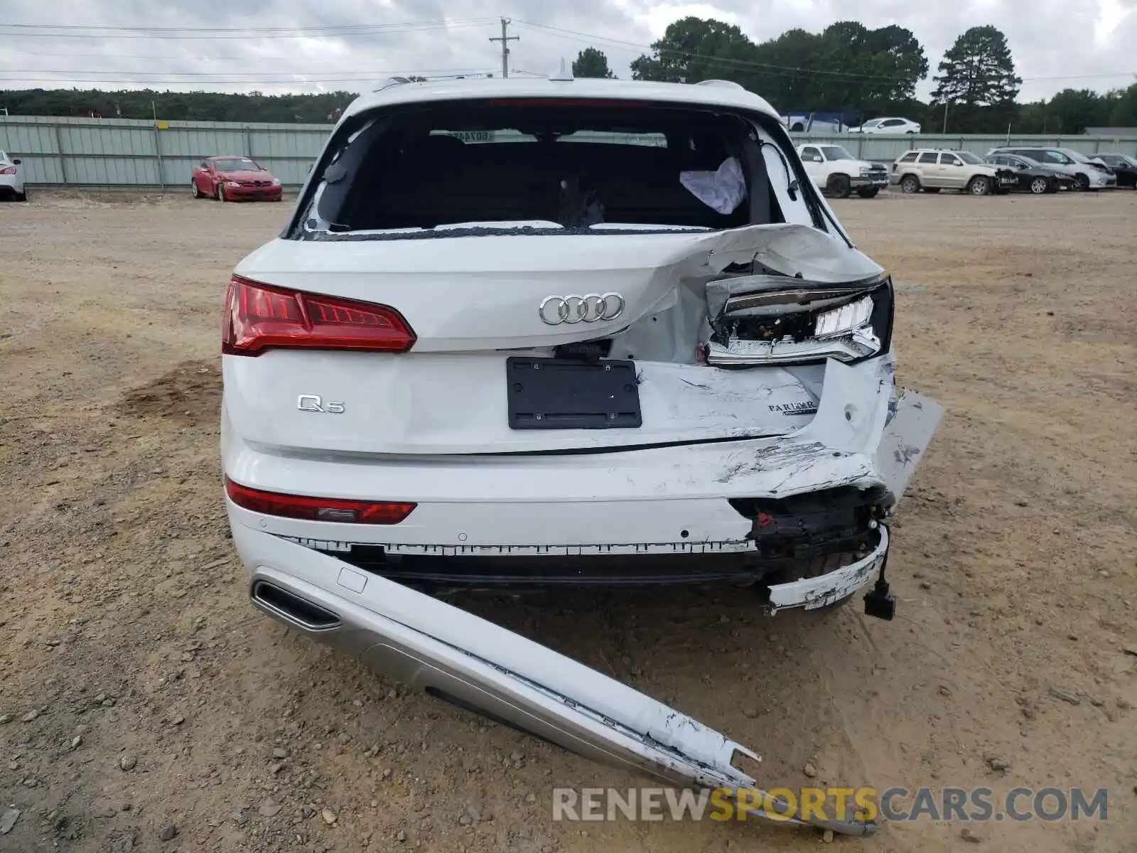 9 Photograph of a damaged car WA1BNAFY5L2013598 AUDI Q5 2020