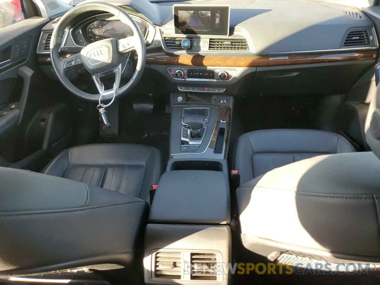 8 Photograph of a damaged car WA1BNAFY5L2024035 AUDI Q5 2020
