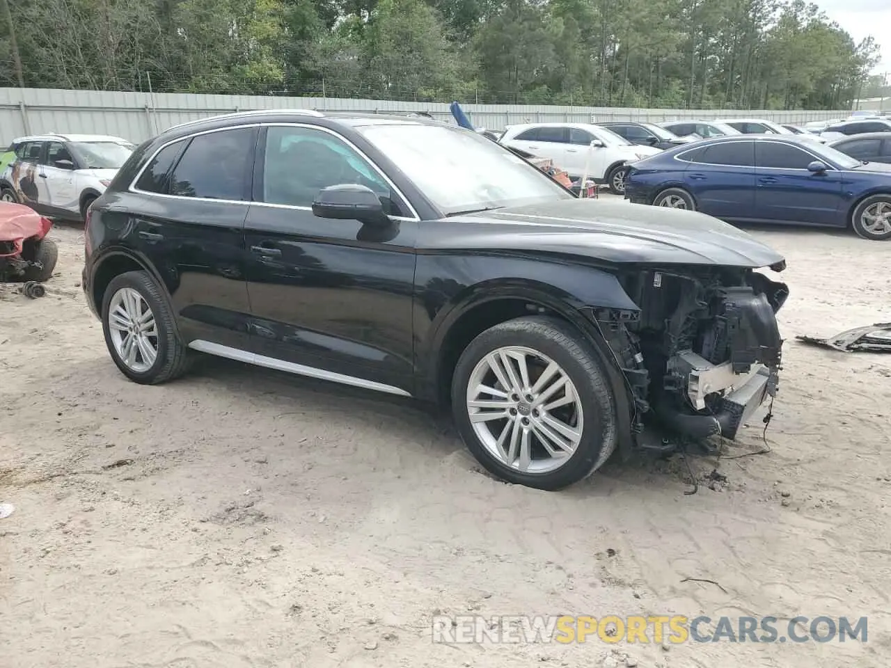 4 Photograph of a damaged car WA1BNAFY5L2066303 AUDI Q5 2020
