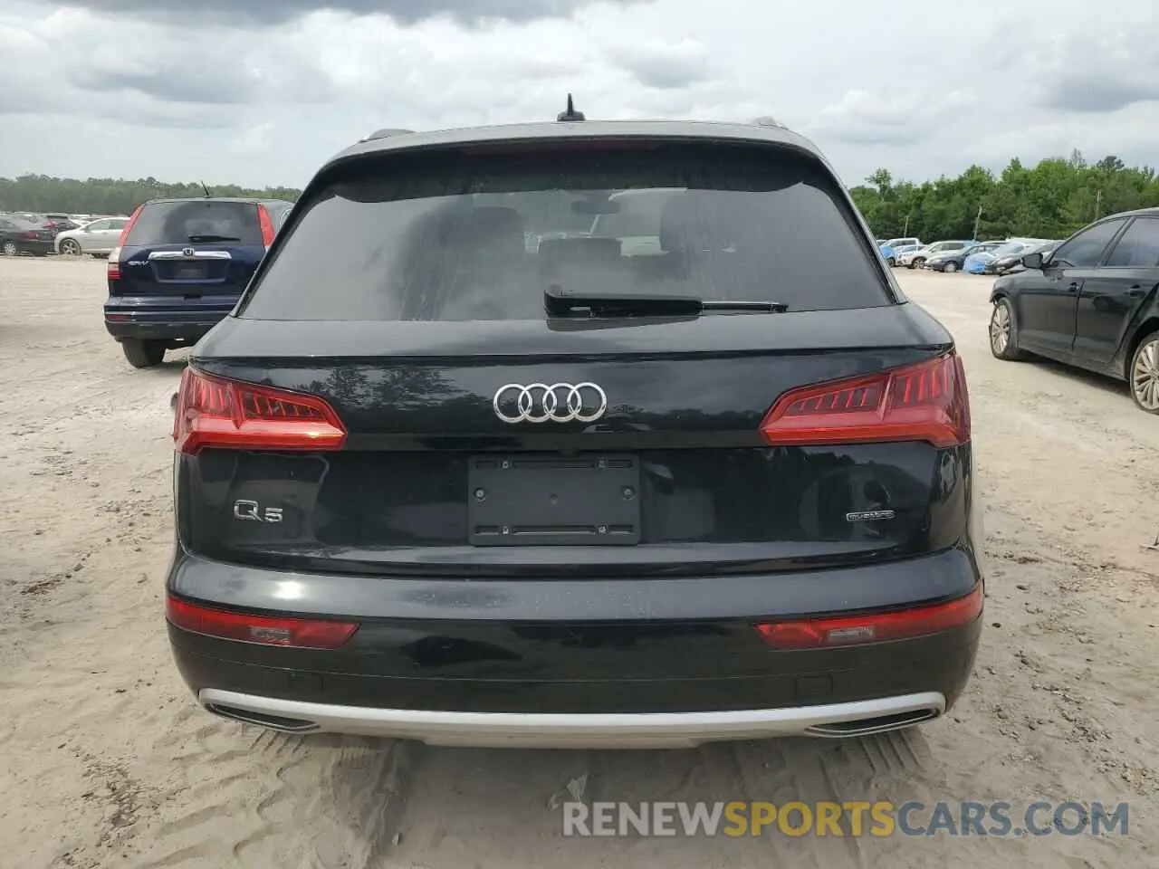 6 Photograph of a damaged car WA1BNAFY5L2066303 AUDI Q5 2020