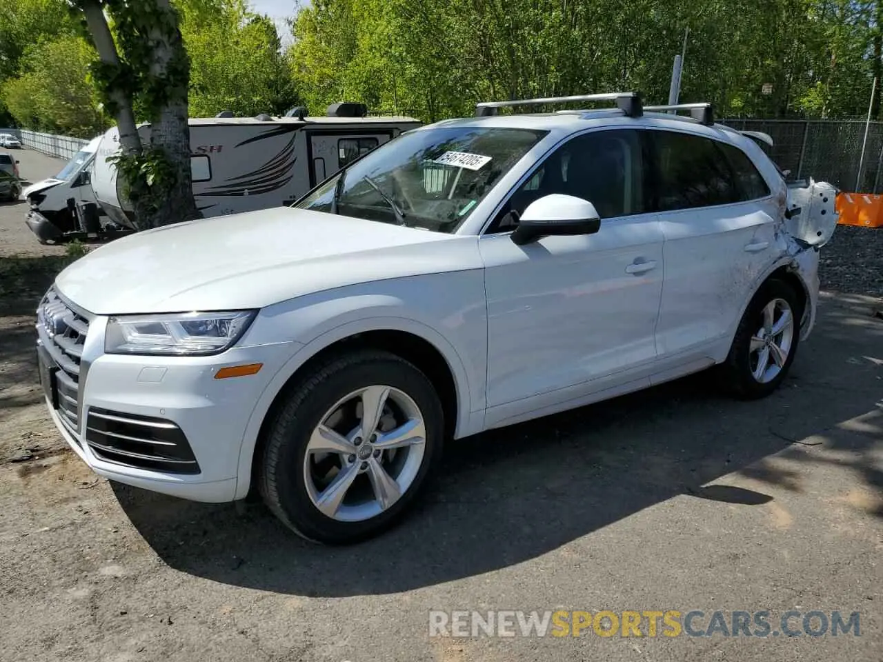 1 Photograph of a damaged car WA1BNAFY5L2081013 AUDI Q5 2020