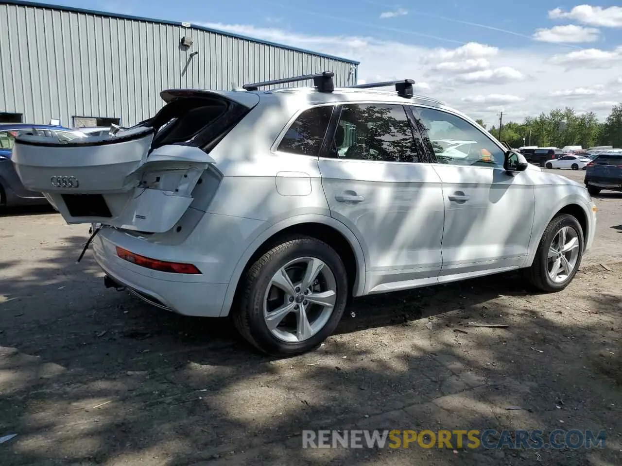 3 Photograph of a damaged car WA1BNAFY5L2081013 AUDI Q5 2020