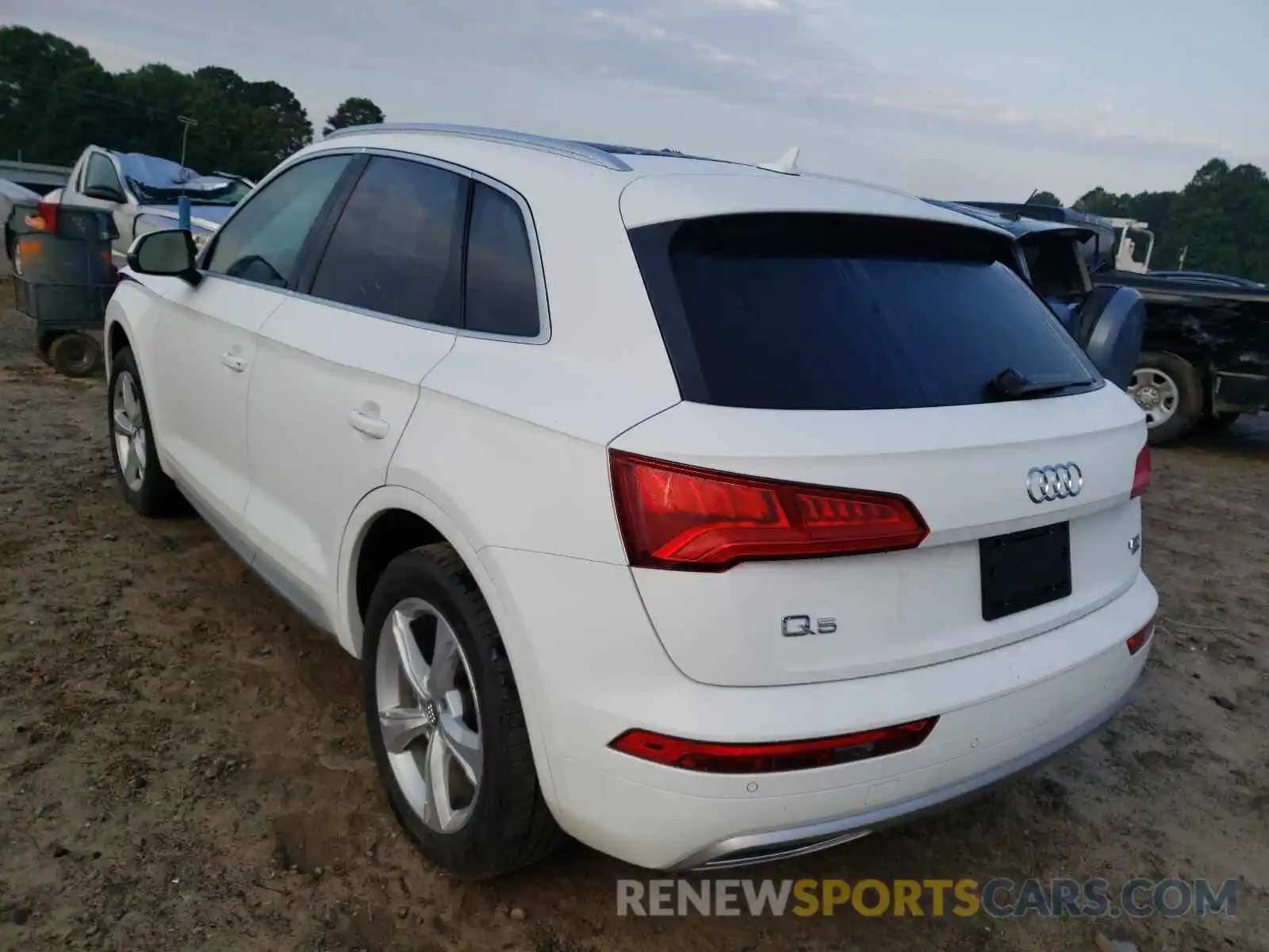 3 Photograph of a damaged car WA1BNAFY5L2092626 AUDI Q5 2020