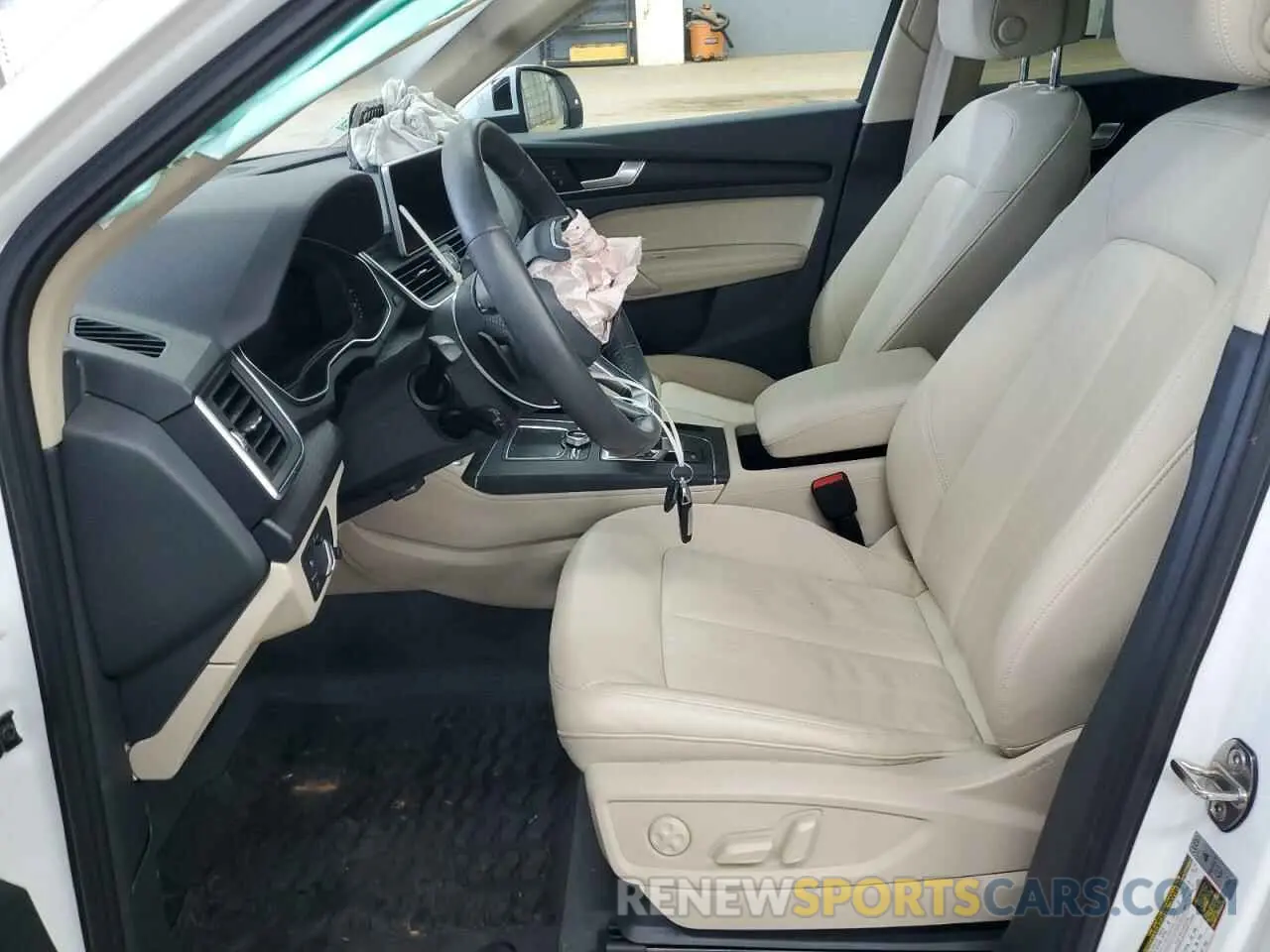 7 Photograph of a damaged car WA1BNAFY6L2058856 AUDI Q5 2020