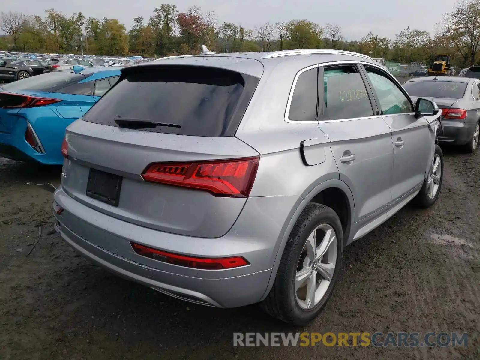 4 Photograph of a damaged car WA1BNAFY7L2012145 AUDI Q5 2020