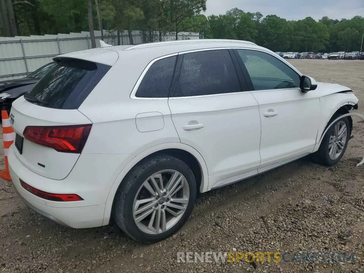 3 Photograph of a damaged car WA1BNAFY7L2020519 AUDI Q5 2020