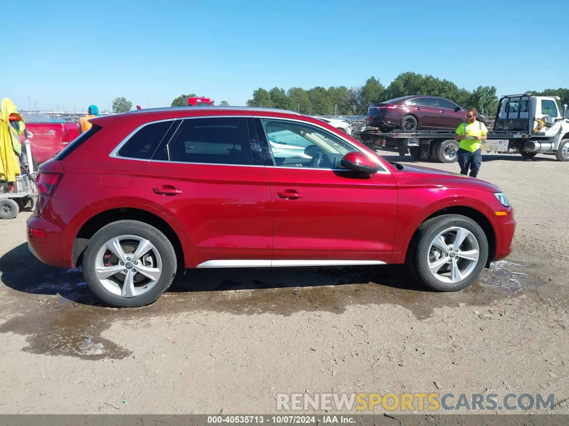 13 Photograph of a damaged car WA1BNAFY7L2025882 AUDI Q5 2020