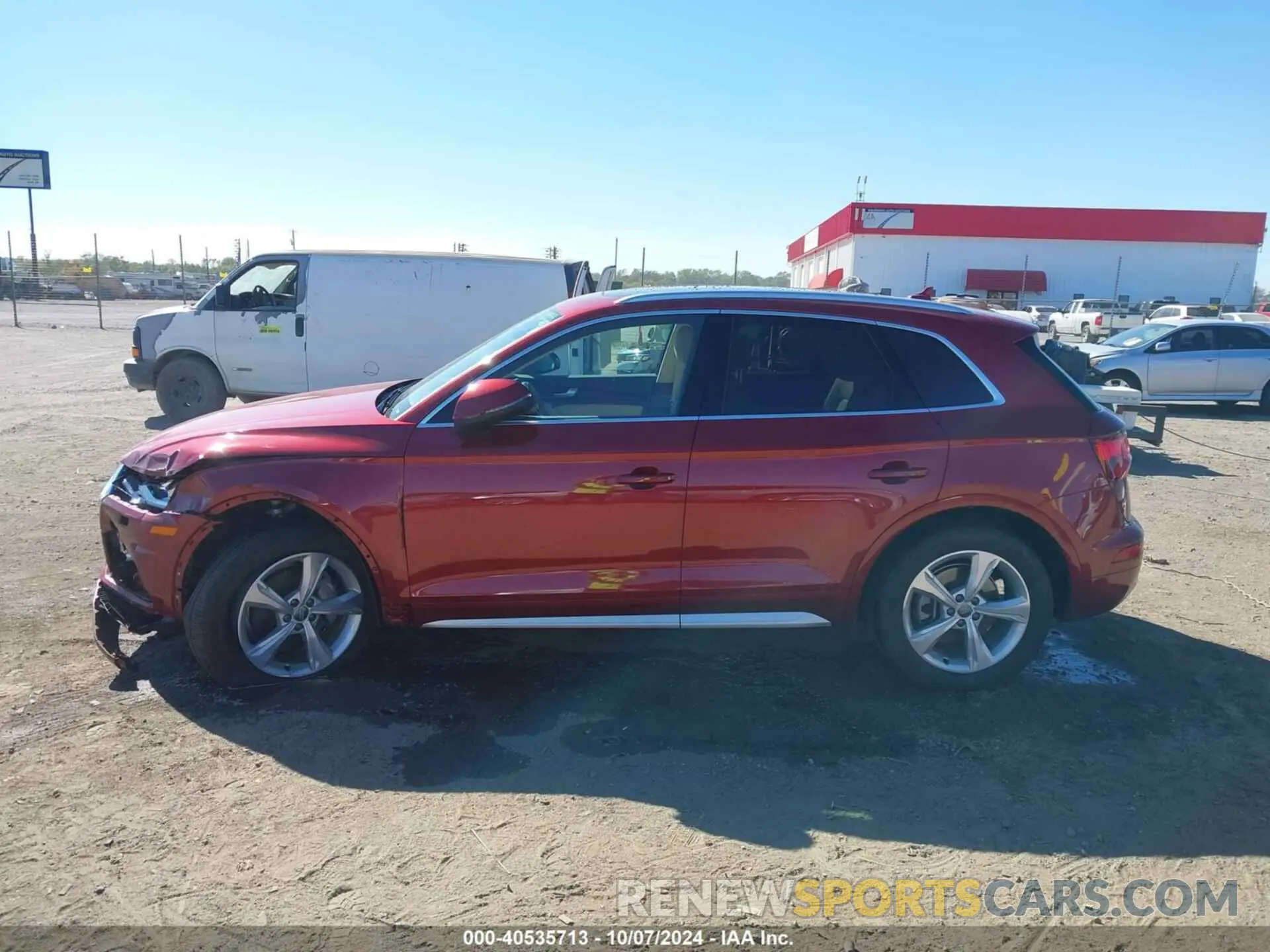 14 Photograph of a damaged car WA1BNAFY7L2025882 AUDI Q5 2020