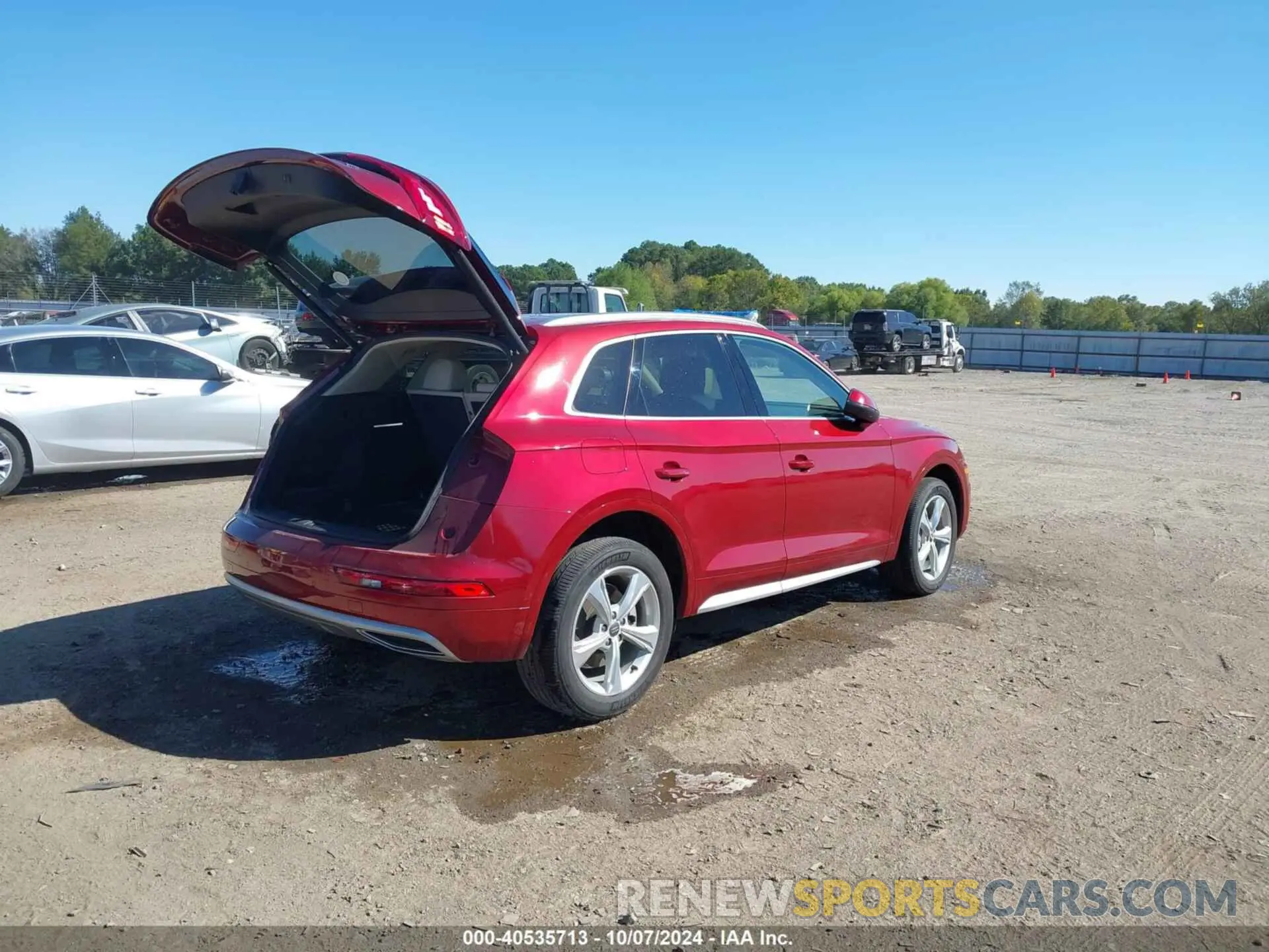 4 Photograph of a damaged car WA1BNAFY7L2025882 AUDI Q5 2020