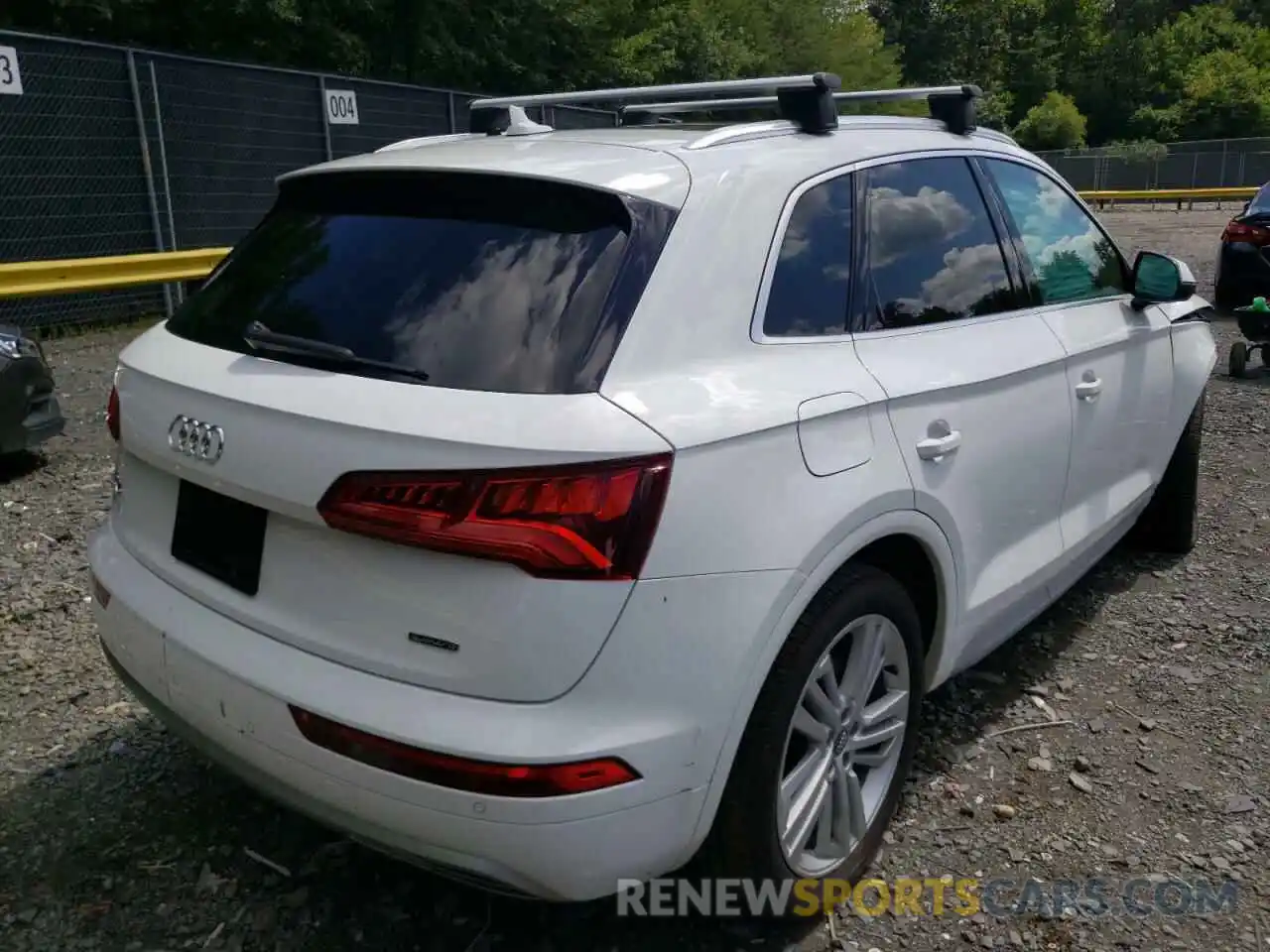 4 Photograph of a damaged car WA1BNAFY7L2026692 AUDI Q5 2020