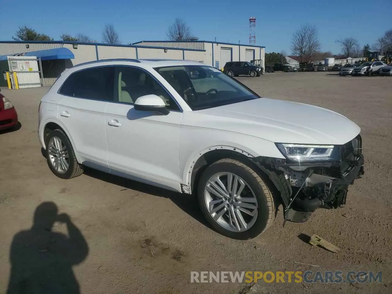 4 Photograph of a damaged car WA1BNAFY7L2063645 AUDI Q5 2020