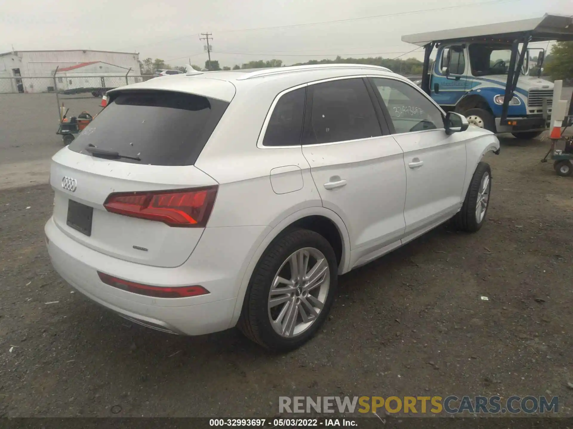 4 Photograph of a damaged car WA1BNAFY7L2068182 AUDI Q5 2020