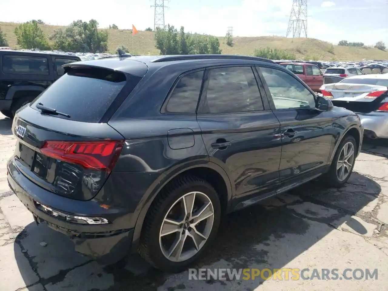 4 Photograph of a damaged car WA1BNAFY7L2094216 AUDI Q5 2020