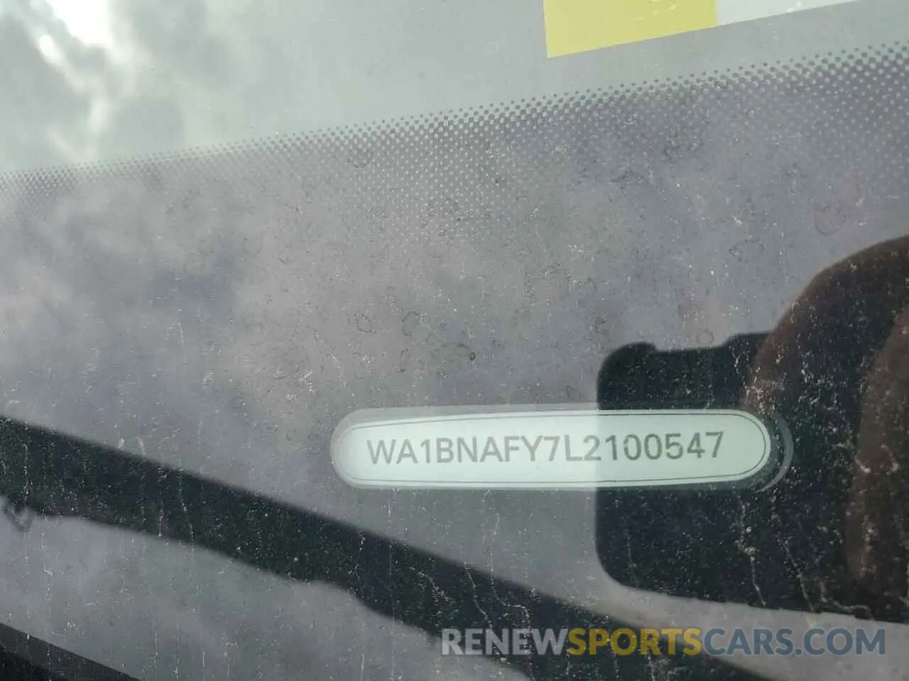 13 Photograph of a damaged car WA1BNAFY7L2100547 AUDI Q5 2020