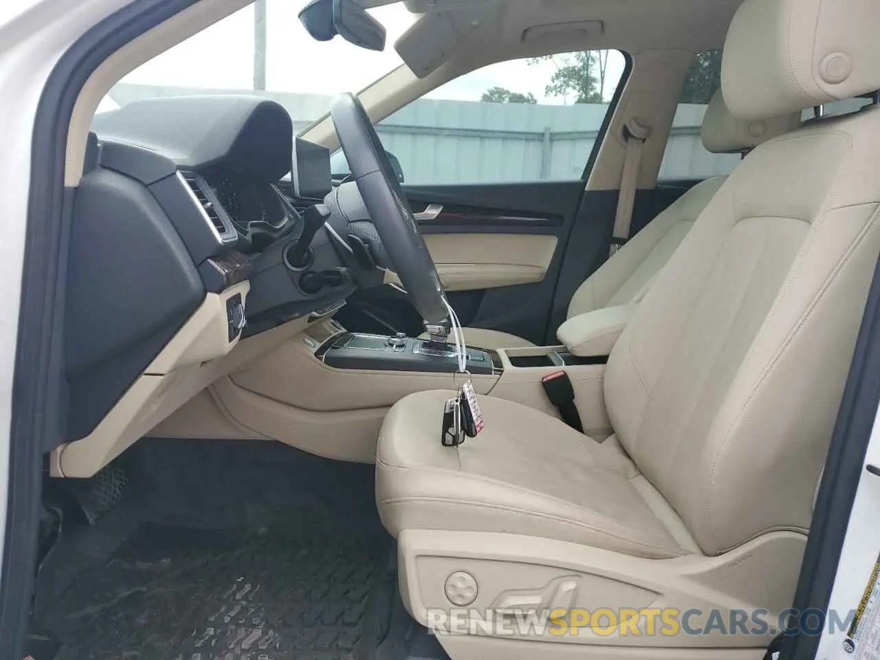 7 Photograph of a damaged car WA1BNAFY7L2100547 AUDI Q5 2020