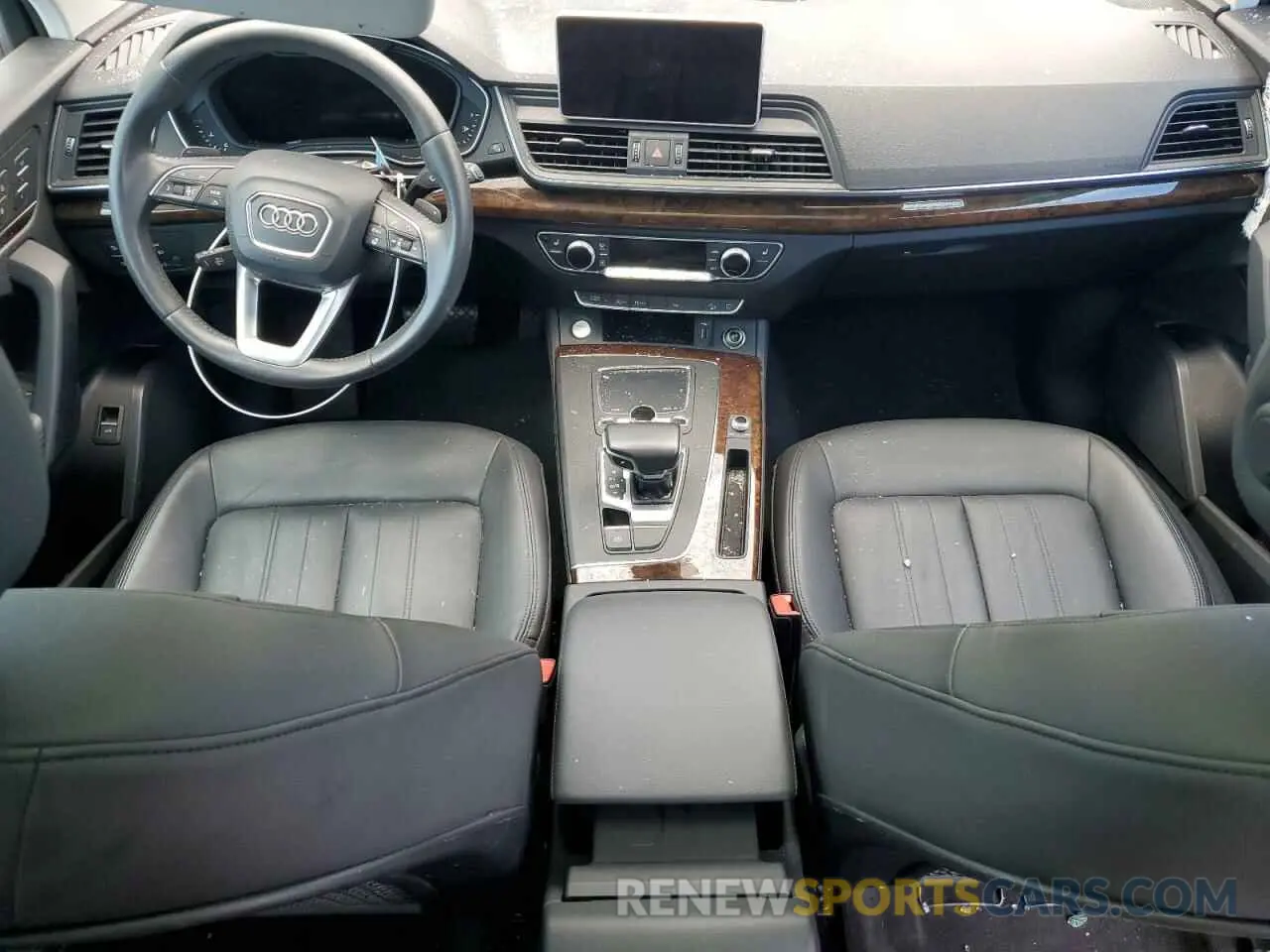 8 Photograph of a damaged car WA1BNAFY8L2036681 AUDI Q5 2020