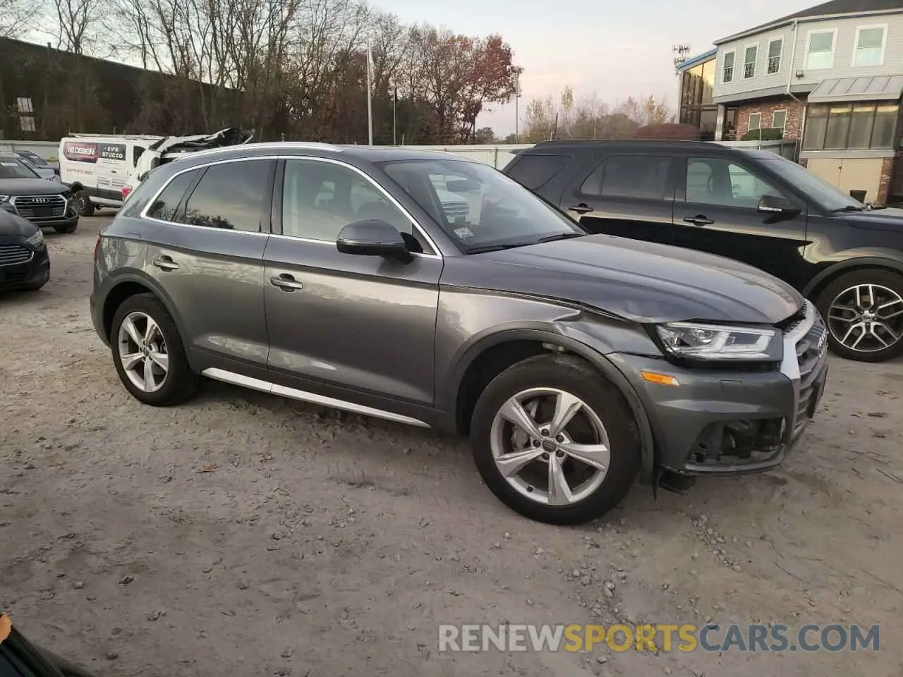 4 Photograph of a damaged car WA1BNAFY8L2051178 AUDI Q5 2020