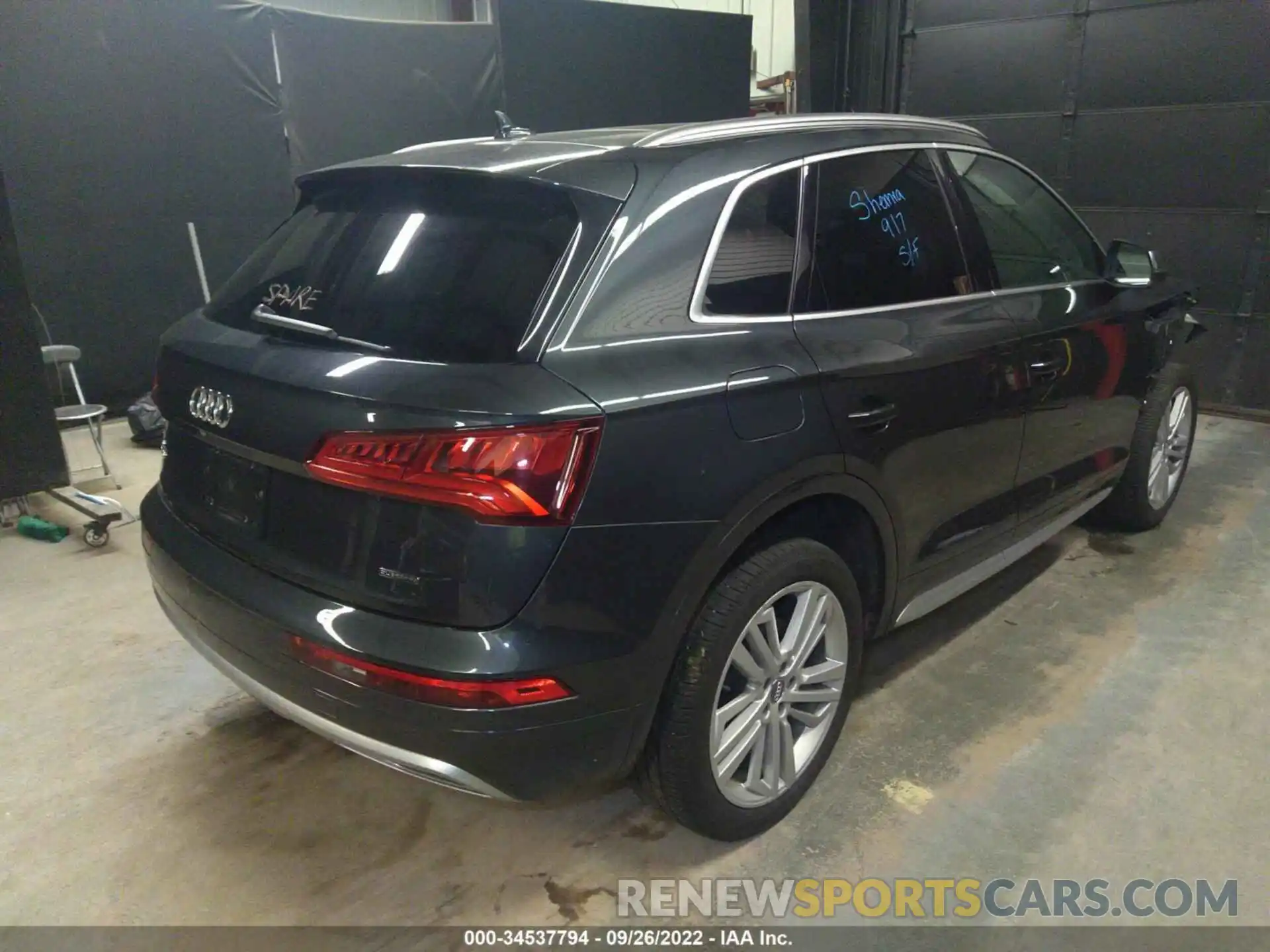 4 Photograph of a damaged car WA1BNAFY8L2065209 AUDI Q5 2020