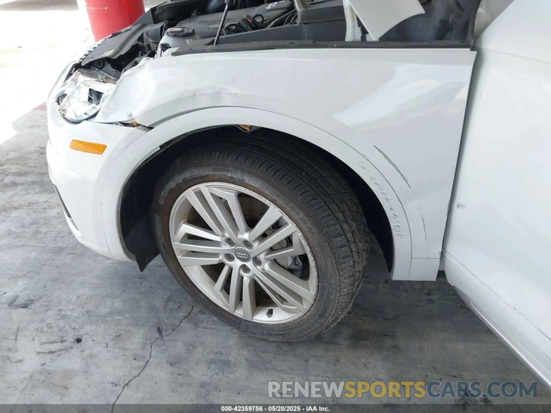 6 Photograph of a damaged car WA1BNAFY9L2016407 AUDI Q5 2020