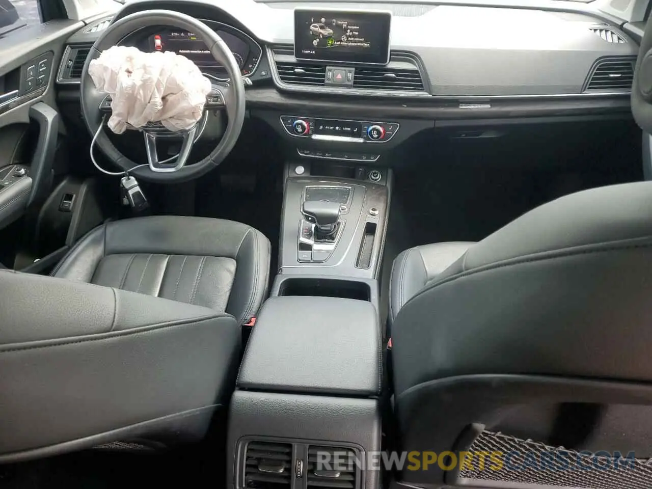 8 Photograph of a damaged car WA1BNAFY9L2017881 AUDI Q5 2020