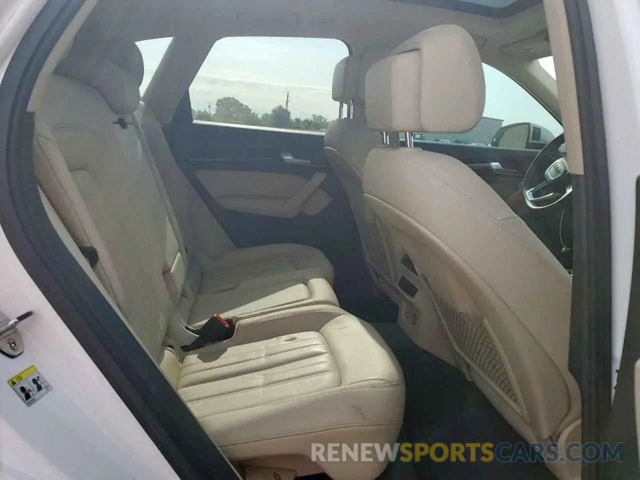 11 Photograph of a damaged car WA1BNAFY9L2024071 AUDI Q5 2020