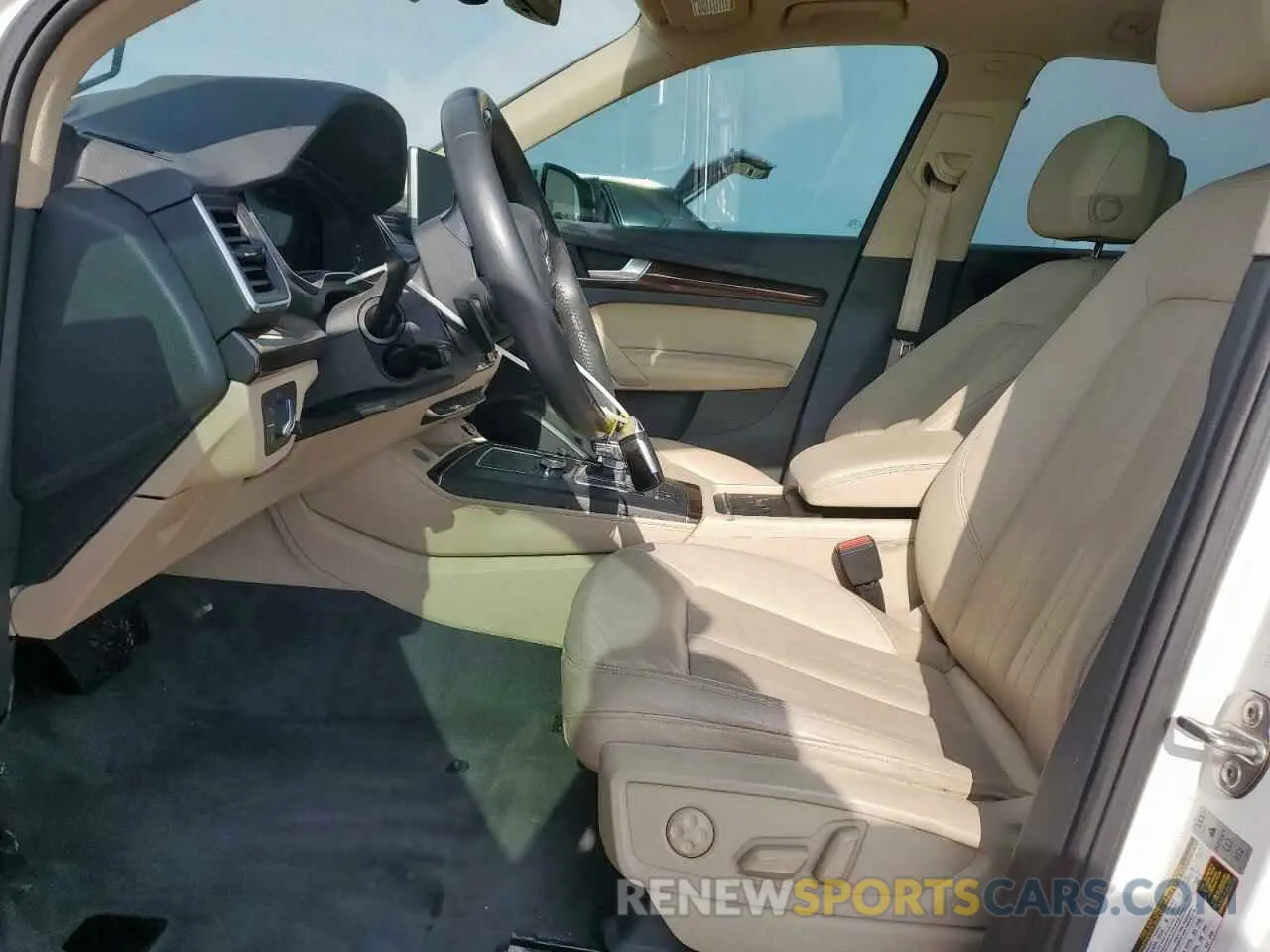 7 Photograph of a damaged car WA1BNAFY9L2024071 AUDI Q5 2020