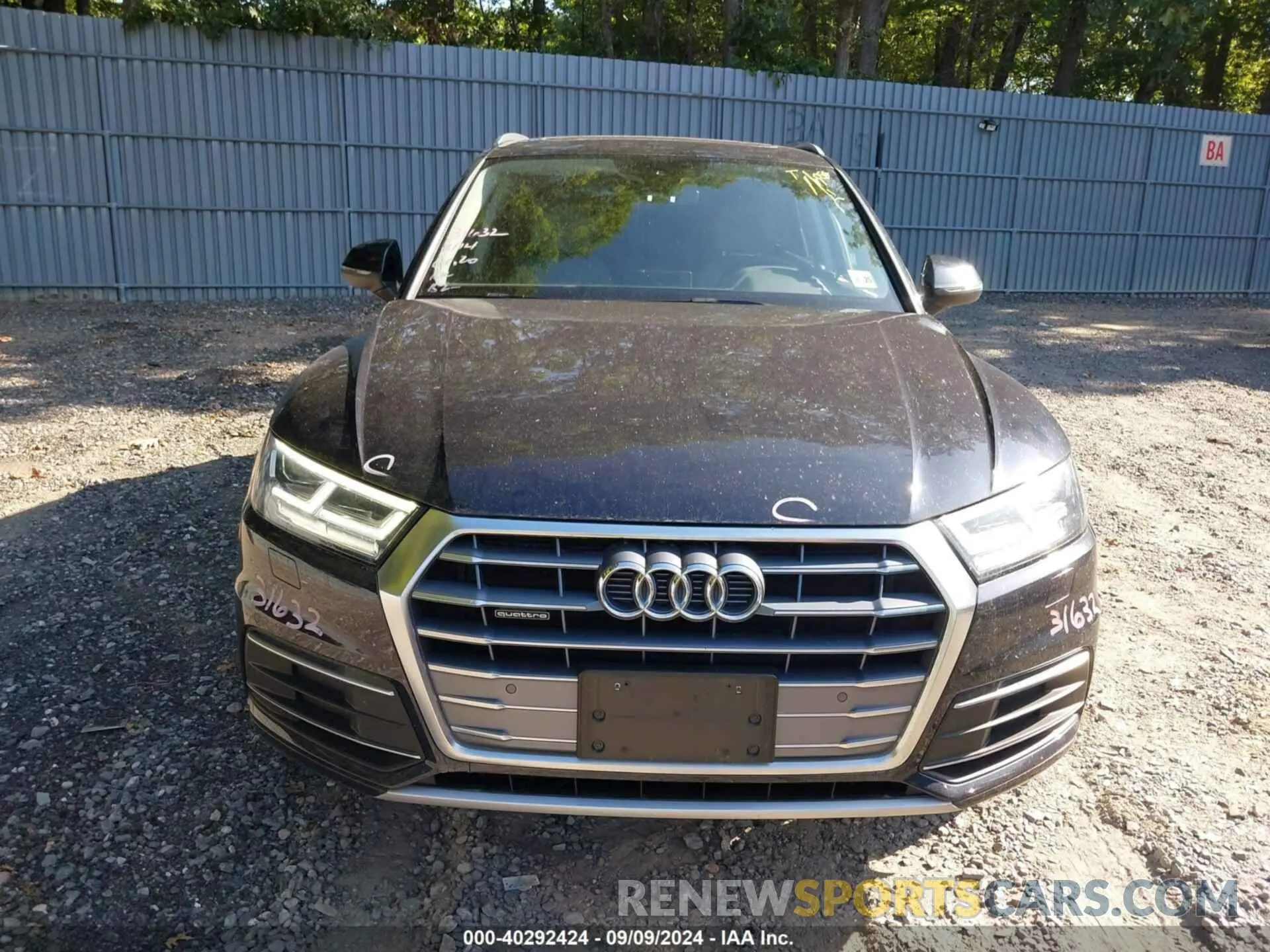 12 Photograph of a damaged car WA1BNAFY9L2075005 AUDI Q5 2020