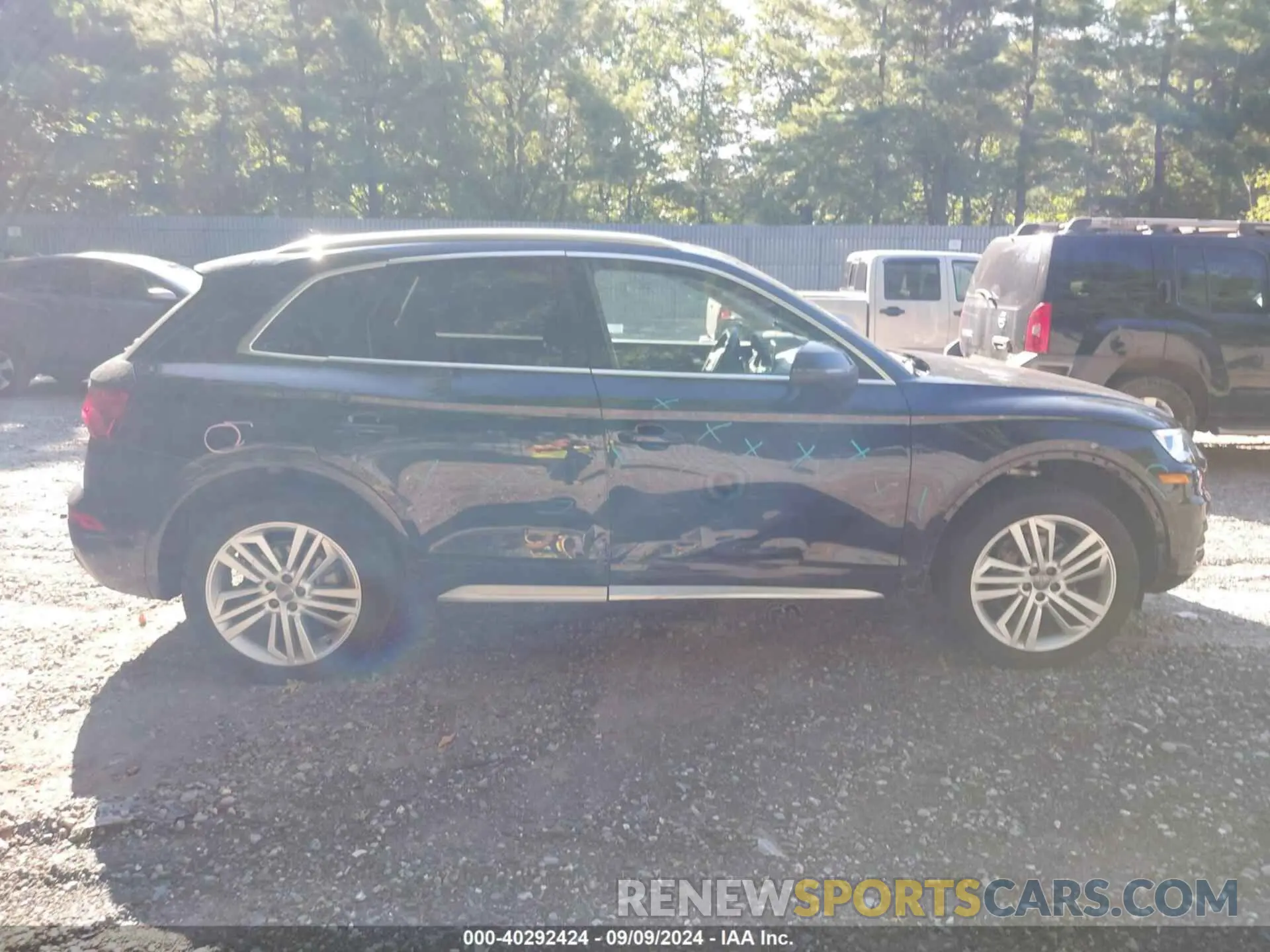 13 Photograph of a damaged car WA1BNAFY9L2075005 AUDI Q5 2020