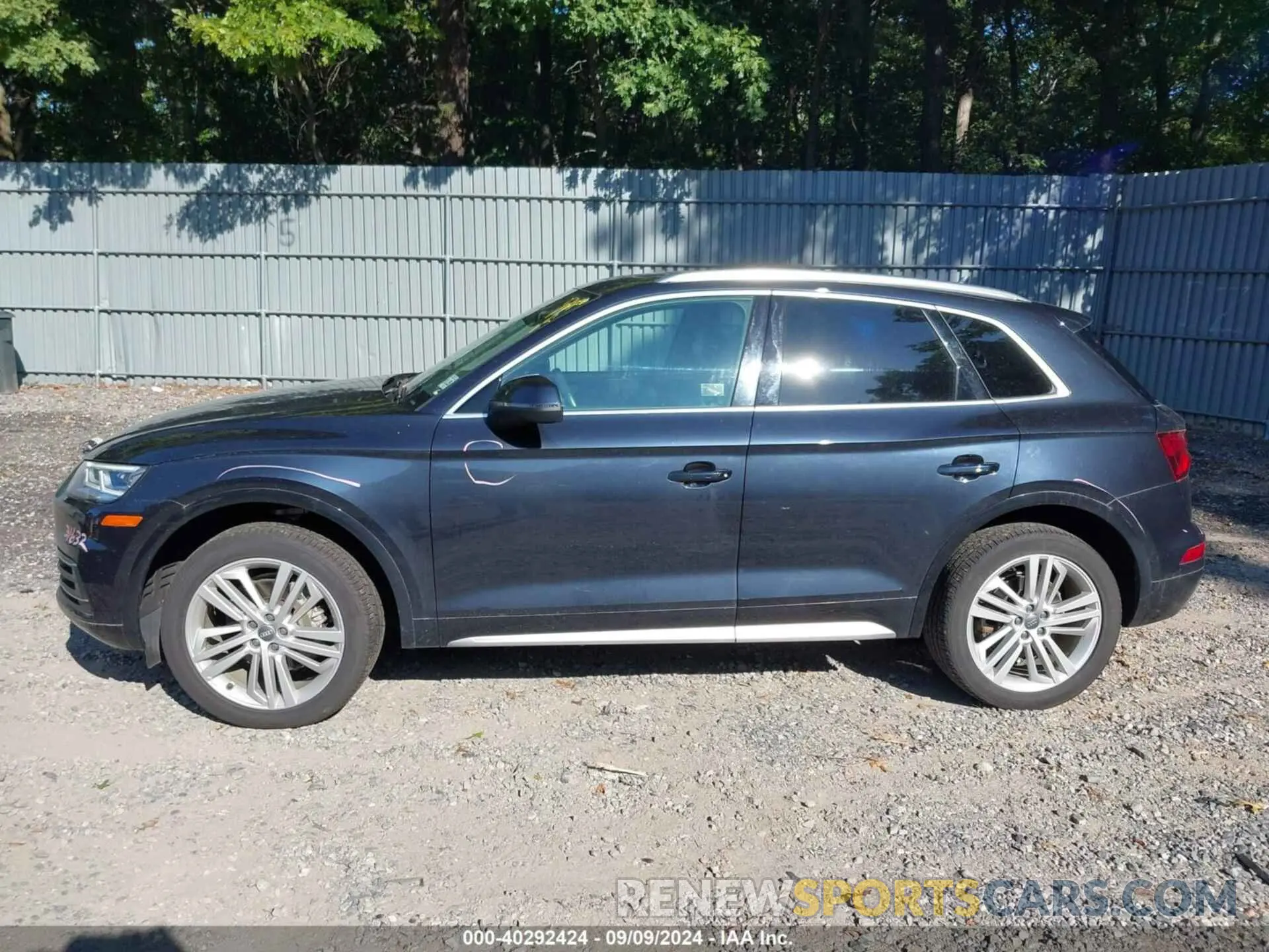 14 Photograph of a damaged car WA1BNAFY9L2075005 AUDI Q5 2020